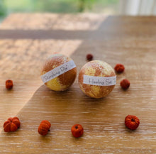 Load image into Gallery viewer, Pumpkin Pie Spa Set, Spa Gift Set, Handmade Spa Set, Birthday Gift, Spa Gift Box, Autumn Spa box
