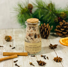 Load image into Gallery viewer, Winter Spice Organic Spa Set
